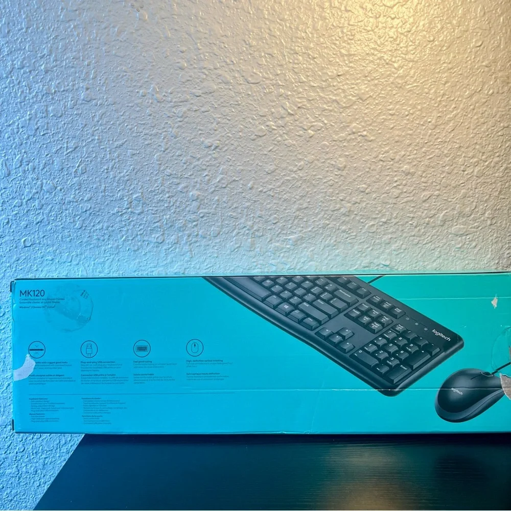 NEW IN BOX‎ Logitech Desktop MK120 Durable Comfortable USB Mouse Keyboard Combo